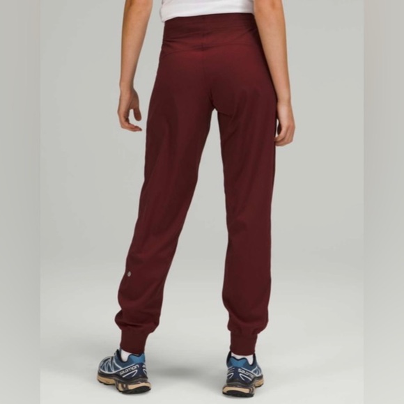 Lululemon Dance Studio Joggers in Red Merlot Size 4 - Picture 3 of 8